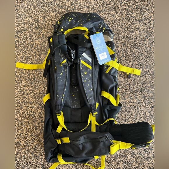 High Sierra Pathway 2.0 Youth 50L In Splatter Print Hiking Backpack - Picture 7 of 11